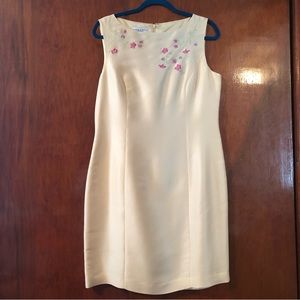 New Pure & Simple pale yellow silk dress Zipper in back 100% silk Size 12 $29.00